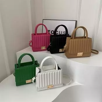 Фактурная сумка 2024 года, новая вертикальная полоса, тисненая сумка через плечо, модная и простая сумка-мессенджер чёрный