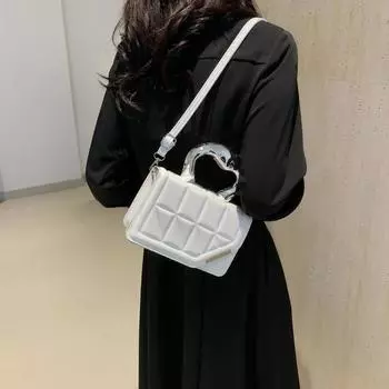 Фактурная женская сумка ручной работы 2024 года, новая мода, простая, индивидуальная, трендовая сумка через плечо, нишевая, красивая, маленькая сумка чёрный