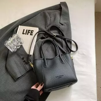 Fall Popular Hot-Selling Product Small Bag Female 2025 New Arrival Easiest for Match Crossbody Bag Fancy Super Hot Handbag Bucket Bag Black without pendant