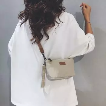 Fancy Nylon Cloth Pouch 2024 Fall and Winter New Arrival Trendy Coin Purse with Clutch Ladieswear Cell Phone Small Bag Apricot color