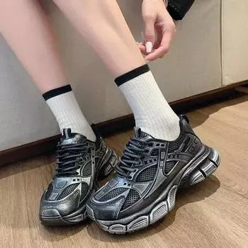 Мода 2024 года. Осенняя мода. Новые женские удобные сетчатые дышащие однотонные кроссовки на шнуровке 35 чёрный