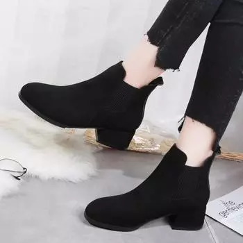 Fashion 2024 autumn winter new women s wild short boots round head comfortable suede boots women s simple sets of boots mujer 35