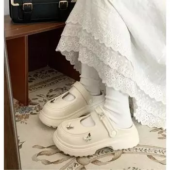 Мода 2024 года, украшенные бабочками тапочки Baotou, женские летние туфли без застежек Mary Jane для женщин, женские сандалии на толстой подошве для активного отдыха 35 белый