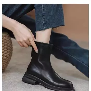 Мода 2024 года, новые осенние модные женские ретро-ботинки с круглым носком, однотонные, повседневные, короткие сапоги 35 чёрный