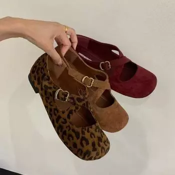 Мода 2024 года, новые осенние женские туфли с пряжкой, легкие, удобные, нескользящие, на плоской подошве 35