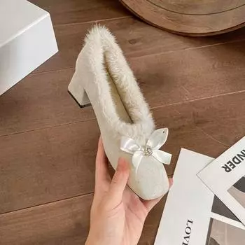 Fashion 2024 New Crystal Bow Square Toe Plush Warm Women s High Heel Winter Fashion Thick Sole Sexy Shallow Mouth High Heel Snow Boots 35 бежевый