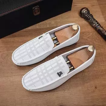 Fashion 2024 New Men s Flat Casual Shoes Fashion Slip on Loafers Moccasins Shoes Man Comfortable Male Driving Shoes Chaussure Homme 39 чёрный