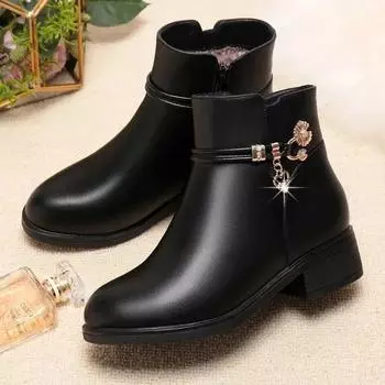 Fashion 2024 New Women Winter Soft Leather Shoe Outdoor suede anti slip short boots Casual comfort flat Fashion light cotton female boot 39