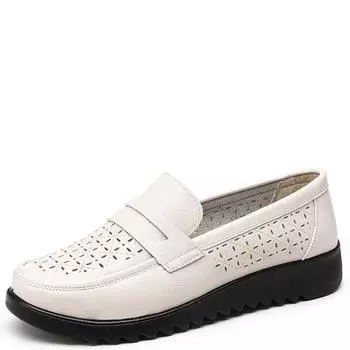 Мода 2024 года, летняя обувь для мам, сандалии из натуральной кожи, удобная мягкая подошва, полые женские туфли для женщин среднего и пожилого возраста, женские мокасины 35