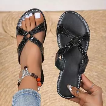 Мода 2024 года, летние женские модные универсальные тапочки на плоской подошве, повседневные нескользящие пляжные туфли, большие размеры, удобные сандалии на платформе Zapatos Mujer 36 чёрный