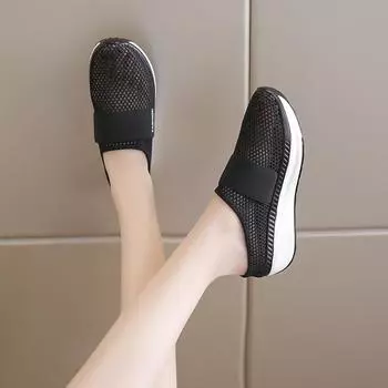 Мода 2024 года, женская летняя новая простая однотонная обувь с плоским дном, нескользящая женская обувь для отдыха на открытом воздухе, комфортные женские тапочки большого размера 35 чёрный