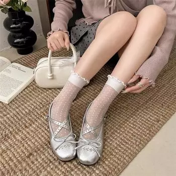 Fashion and lightweight red French fairy wind shallow mouth flat-soled single shoes women s 2025 new spring versatile Mary Jane shoes 35 красный