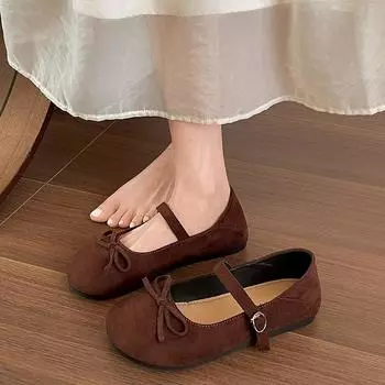 Fashion and lightweight retro round head shallow mouth flat-soled single shoes women s 2025 new spring and autumn skirt French Mary Jane shoes 35 коричневый