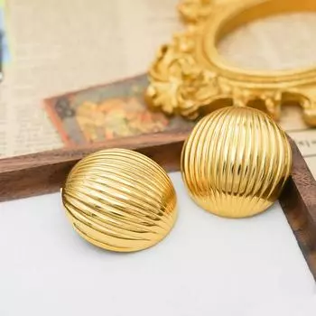 Fashion and trendy personalized design Titanium steel exaggerated earrings temperament large circle vertical hollow non-fading earrings золотой