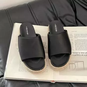 Fashion and versatile casual thick-soled one-word drag women s summer retro design feels comfortable and wears flat-soled cool slippers women s shoes 35