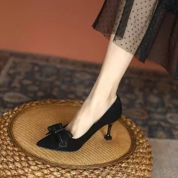 Fashion Black Bow Slim Heel Suede Cat Heel Pointed Small Bow-tied Pumps Low Thick Heel Shoes Office Workers Small Size 33 34 33