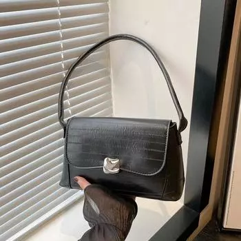 Модная черная сумка через плечо для женщин, модные нишевые ручные маленькие квадратные сумки, женские простые повседневные сумки для поездок на работу (20cm<Max Length<30cm)