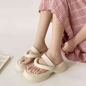 Fashion Black Thick Sole Anti-Slip Elevated Slippers 2024 Summer New Super Fire Versatile Fashion Beach Casual Comfortable Trend Sandals 35 бежевый