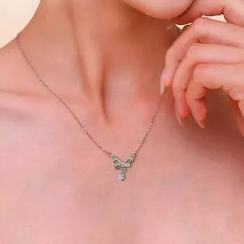 Fashion bow pendant necklace elegant and lovely sweet girl star crystal clavicle chain jewelry gift.