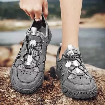 Fashion Breathable Mesh Men’s Sandals Summer Shoes for Men Sneakers Leather Hollow Out Soft Sole Driving Shoes Outdoor Men Roman Sandals 38 чёрный