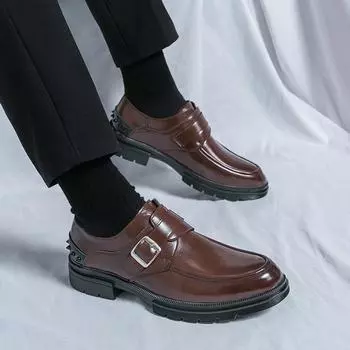 Fashion designer men s leather shoes Trendy personality rivet design Wedding Outdoor Party and Office Men s Oversized shoes 38 чёрный