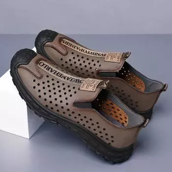 Fashion Fashion British Style Retro Hollowed-out Leather Men s Shoes Designer New Soft Sole Outdoor Beach Male Sandals Casual Man Shoes 38