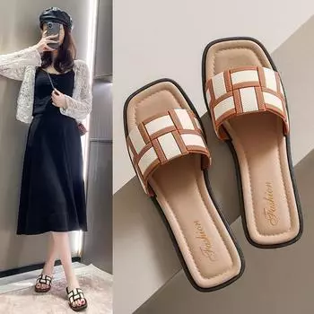 Fashion Fashionable and Luxury Slippers for Women s Summer Outwear Non slip Beach Shoes New Flat Bottom One line Casual Slippers 36 37