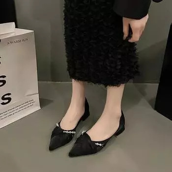 Fashion French Luxury Temperament Women s High Heels 2024 Spring New Pearl Decoration Thick Heel Pointed Comfortable Shoes Basic Style 35 чёрный