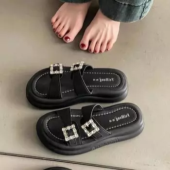 Fashion high-end thick-bottomed rhinestone buckle with one-word drag women s new summer wear with skirt sandals tide 35