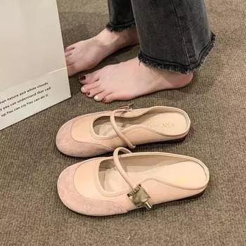 Fashion ins Xiaoxiangfeng flat-bottomed bag head slippers female summer wear 2024 new fairy French with skirt half drag 35 серебряный