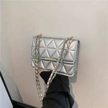 Fashion lightweight bag women s 2024 summer new foreign style messenger bag personalized fashion small square bag simple shoulder bag чёрный