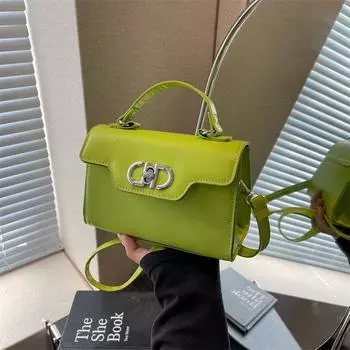 Модная женская сумка-лопатка 2024 года, новая текстурированная сумка для поездок на работу, небольшая квадратная сумка, повседневная простая сумка через плечо чёрный