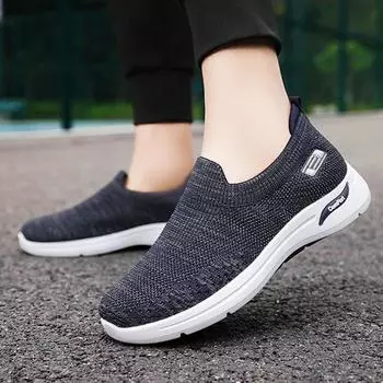 fashion Men Casual Shoes Sneakers New Soft Sole Fashion Male Leisure Flat Heel Loafers Comfortable Breathable Walking Tenis Masculino 39 чёрный