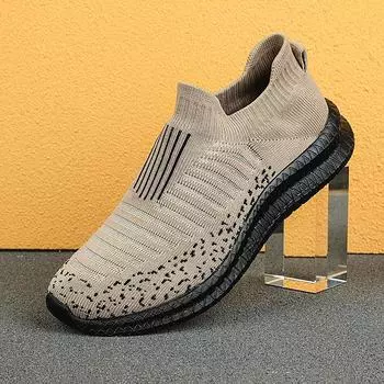 Fashion New large size men s flying woven casual sports shoes light comfortable non-slip wear breathable men s shoes 38