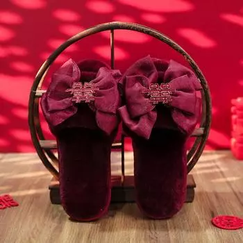 Модные новые зимние женские домашние тапочки с красным бантом Happy Word Decoration из пушистого хлопка 36-37 чёрный