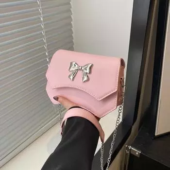 Модная нишевая популярная французская сумка через плечо для женщин 2024 года, новая текстура, темперамент, индивидуальный дизайн, подмышечная женская сумка чёрный