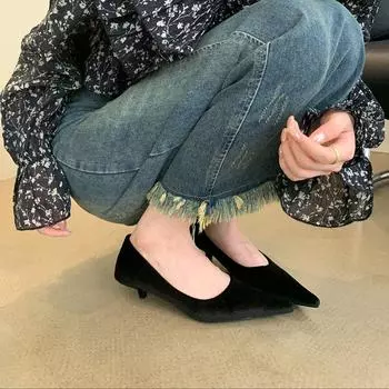 Модные туфли-лодочки с острым носком для женщин 2024 года, новые поступления, неглубокие туфли без застежек на тонком среднем каблуке из атласа, модные туфли-лодочки для офиса, женские, черные, 35-39 5.5