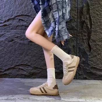 Fashion retro thickened versatile board shoes women s spring 2025 new outer wear soft bottom round head casual sports shoes women 35