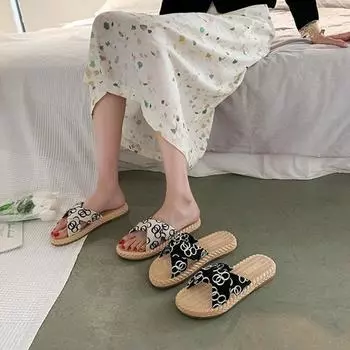 Fashion Rubber Soft Sole Summer Flat Ladies Slippers Home Bathroom Non-slip Slippers Outdoor Casual Fashion Women s Sandals Size 35-40 35 бежевый