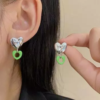 Модные простые инкрустированные бриллиантами серьги Love Temperament Joker в форме зеленого сердца для женщин