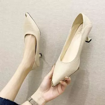 Модные туфли на высоком каблуке с матовым острым носком и неглубоким вырезом, повседневные туфли-лодочки телесного цвета для вечернего платья, офисные рабочие туфли 34 бежевый