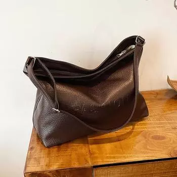 Модная мягкая кожаная сумка женская 2024 осень и зима новая большая вместительная сумка-тоут алфавит повседневная сумка через плечо для поездок на работу чёрный