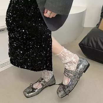 Модные весенне-осенние новые туфли Мэри Джейн на плоской подошве с закрытым носком Модная обувь в стиле ретро, удобная женская обувь с квадратным носком 35 серебряный