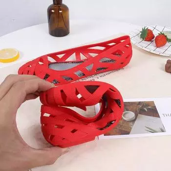 Модные летние женские сандалии на плоской подошве, женские сандалии без застежек, модные мягкие легкие шлепанцы, женская удобная пляжная обувь 36 красный