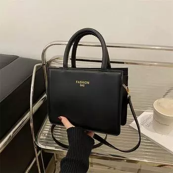 Fashion Temperament Large Capacity Shoulder Messenger Bag Small Square Bag Women S Bag красный