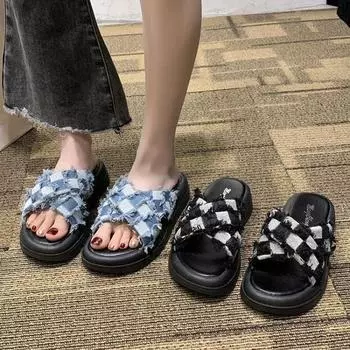 fashion Thick Soled Color Matching Slippers for Women Fashionable and Elegant Casual Platform Sole Sandals Flat Heel Open Toe Slippers 35 чёрный