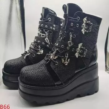 fashion Thick soled women s boots 2024 new sloping heel bat decorative belt buckle short tube women s boots women shoes platform shoes 35 чёрный