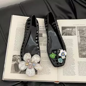 Fashion transparent crystal shoes new jelly shoes hollow single shoes women s summer casual sequins flower square head sandals 36