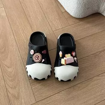 Fashion versatile cute sweetheart cartoon two wearing hole shoes women s summer new thick-soled beach cool slippers tide 35-36