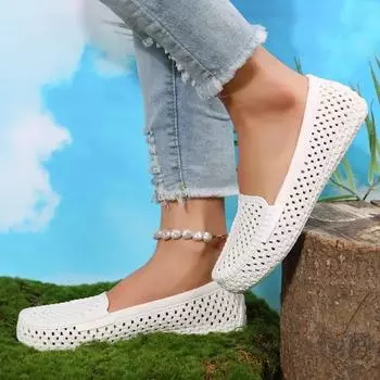 Fashion Women Clogs Jelly Sandals Home Non-slip Summer Hole Shoes Female Flat Slippers Plastic Female Girls EVA Garden Shoes 36 белый